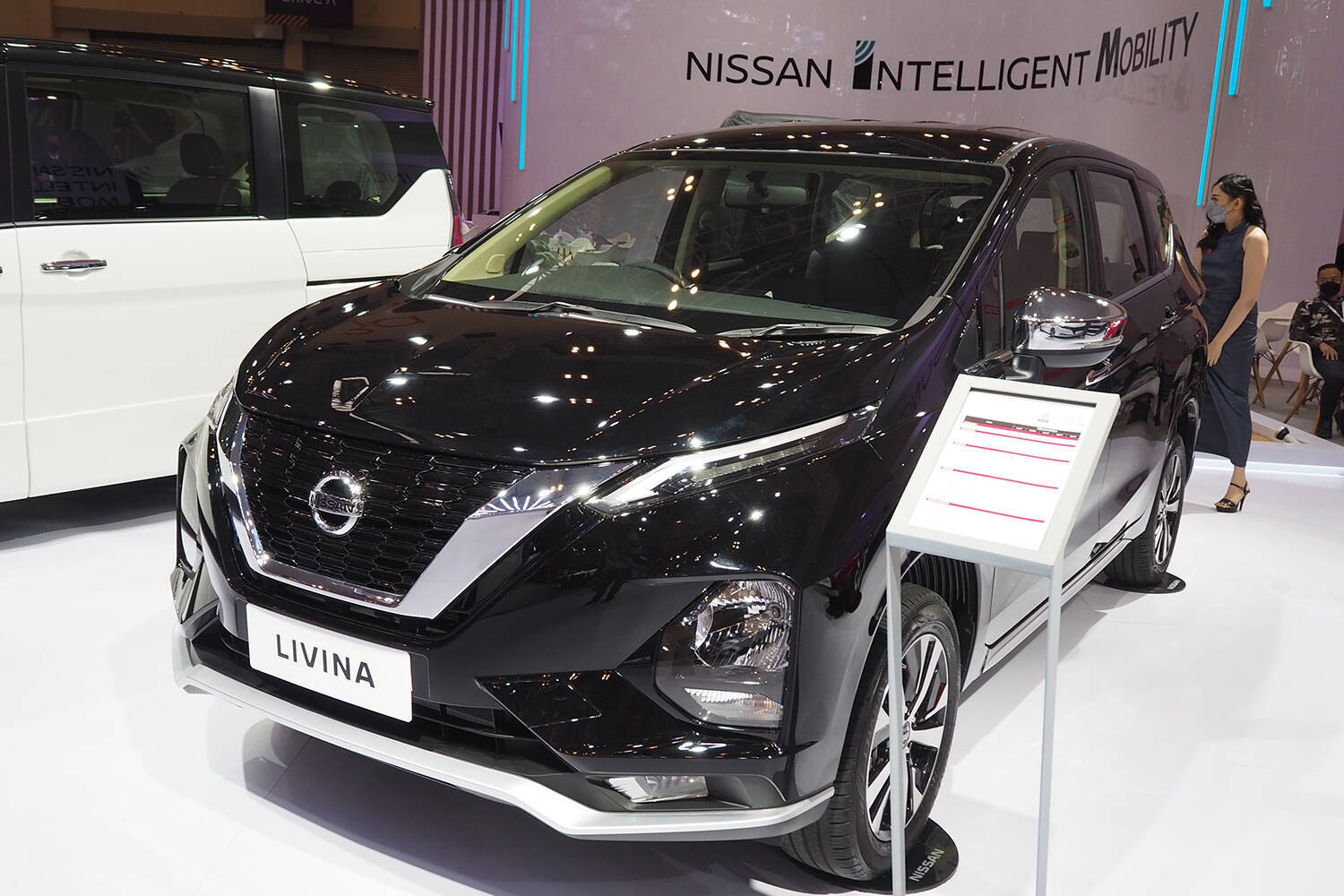 トヨタ vs 三菱の市場に韓国ヒョンデが本気で殴り込み！　コンパクトMPV「スターゲイザー」がインドネシアで話題沸騰