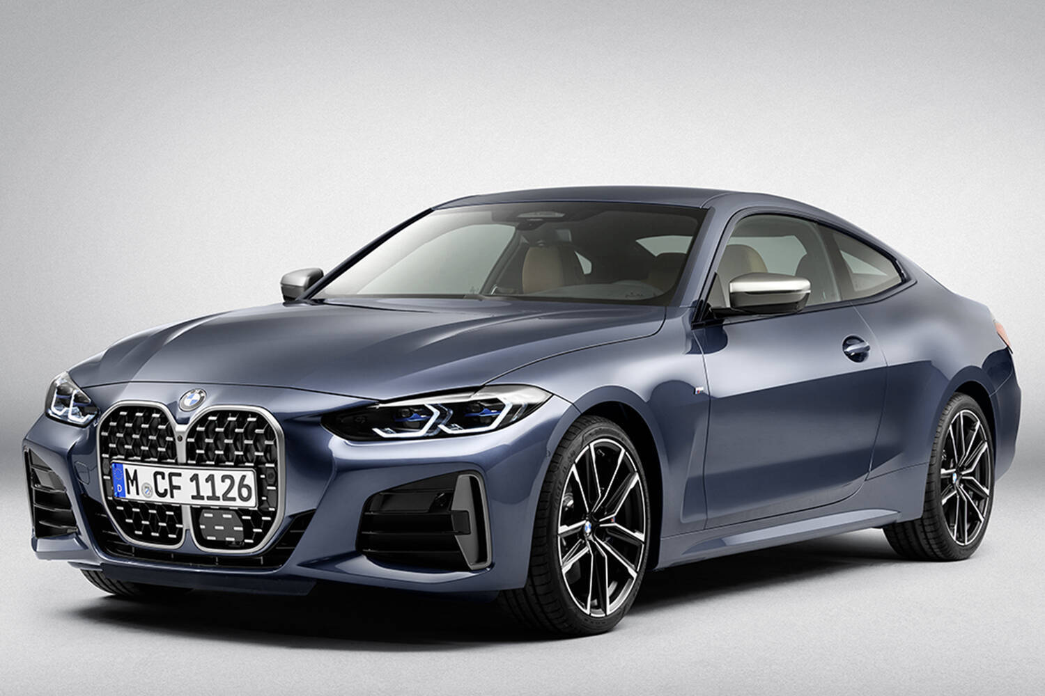 とにかく目立つどデカイ縦型グリルは原点回帰！　ここに至るまでのBMWのデザインを振り返ってみた