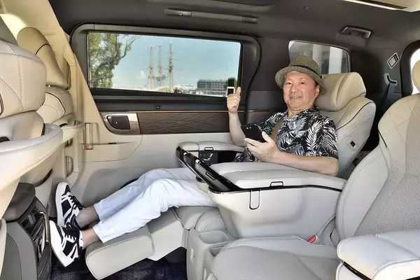 「【試乗】新型アルファードの２列目席は豪華さと快適さがヤバい！　走りも大幅進化したが一般道では少し気になる点もアリ」の画像