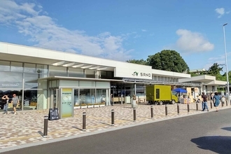 百戦錬磨のトラックドライバーでも超長距離運転は危ない！　そこで「SAでドライバーのバトンタッチ」の実験を行ったら効果十分だった