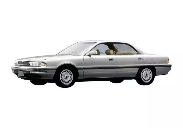 「F40が新車の４倍の２億円で取引！　バカ高い自動車電話が大流行！　いまじゃ信じられないバブル時代にクルマに起こった「異常事態」」の画像