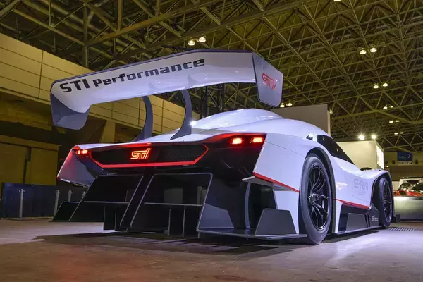 「EVになってもスバルはスバル！　1000馬力のシンメトリカルAWDでニュル最速を目指す」の画像