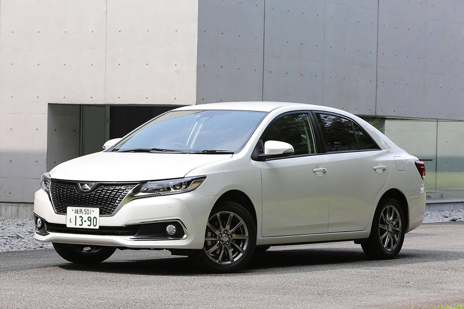 申し訳ないけど「そこまでの価値」ある？　スポーツカーでもないのに中古が爆上げしている「普通のクルマ」３選