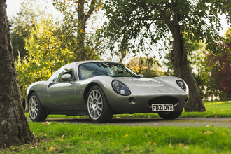 令和生まれなのに余計な装備は一切なしのピュアなクルマ！　新たな英国ライトウエイトスポーツ「ウェルズ・ヴェルティージュ」が「こういうのがいい」感満点!!