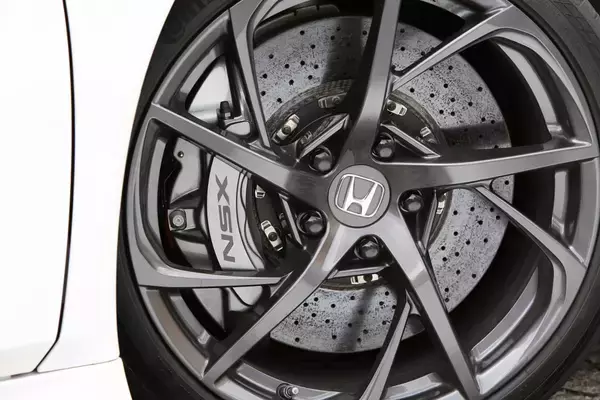 「クルマがどんどん重くなるいま重要度が増すブレーキ！　じつは多種多様な仕組みや構造を一気に紹介」の画像