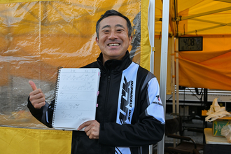 「レフト」「ライト」なんかは当然「うねうね」「こわい」「ヤバイ」なんてのもアリ！　ラリーのコドラが読む「ペースノート」の中身が面白すぎた