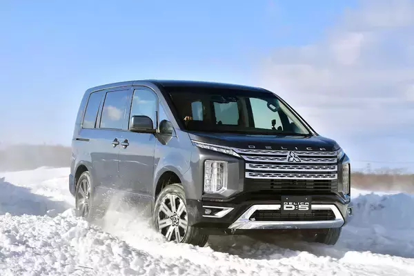 「オラオラ顔は販売台数もオラオラ状態！　男が惚れる「イカツ系イケメン」車は2022年も増加中だった」の画像