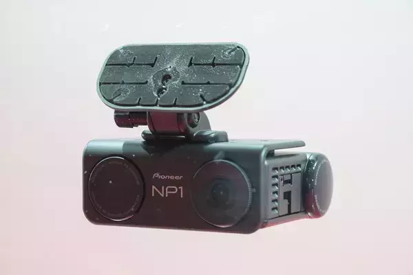 会話ができるってどういうこと!?　最新ドラレコがもはや「助手席の人」みたいだった