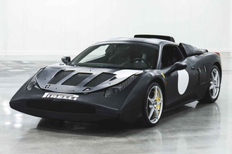 公道はもちろんサーキットでも走行は認めないって実質オブジェ!?　それでも１億８千万円で落札されたフェラーリの開発車両とは