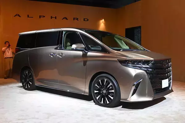 「モデル末期でも2023年上半期ナンバー１はホンダN-BOX！　驚異の売れ行きも「これでいいのかホンダ」感が拭えないワケ」の画像