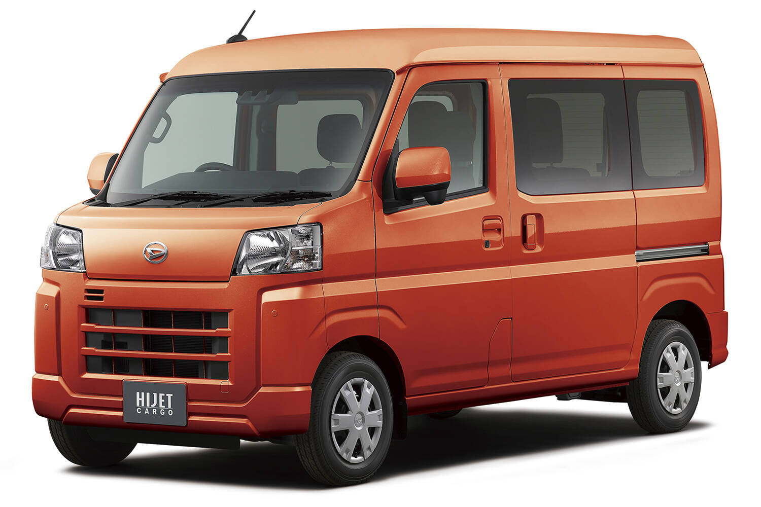 新型ノアヴォクが絶好調のトヨタもマイナス！　三菱だけは大幅プラス！　コロナ禍に振り回される2022年1月の新車販売