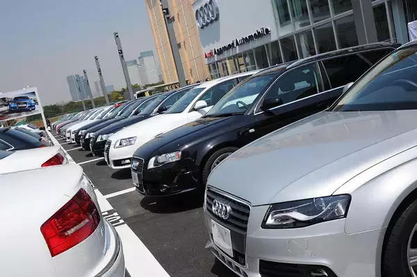 「いま大人気の「残価設定ローン」あがりの「中古車」が狙い目な理由」の画像