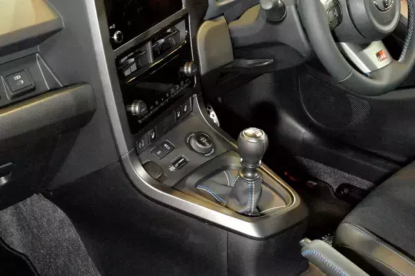 「モリゾウの勢いは止まらない！　WRCドライバーの名を冠したGRヤリス２台はまもなく抽選発売開始!!【大阪オートメッセ2024】」の画像