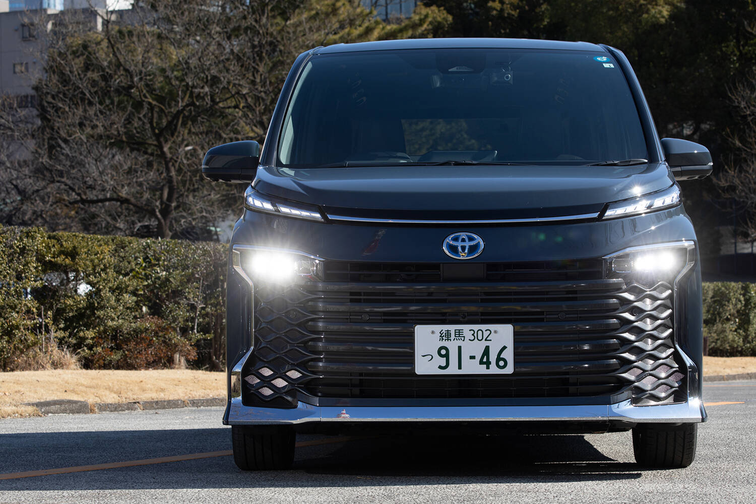 【試乗】新型ノアヴォクに乗ったら気になったのはオラ顔だけ！　世界最高のミニバンと思える走りと装備をリポートする