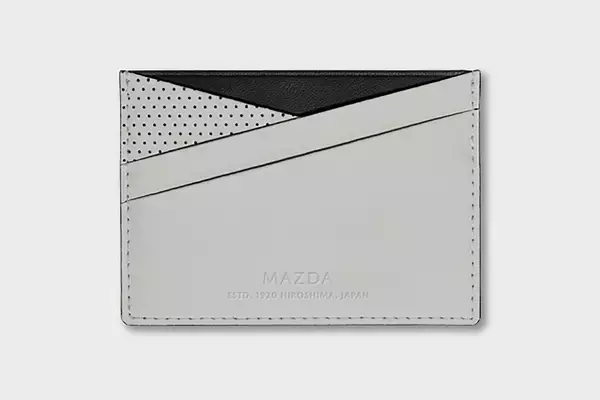 「「オタク感」ゼロ！　いまどきの自動車系アパレルがオシャレすぎた」の画像