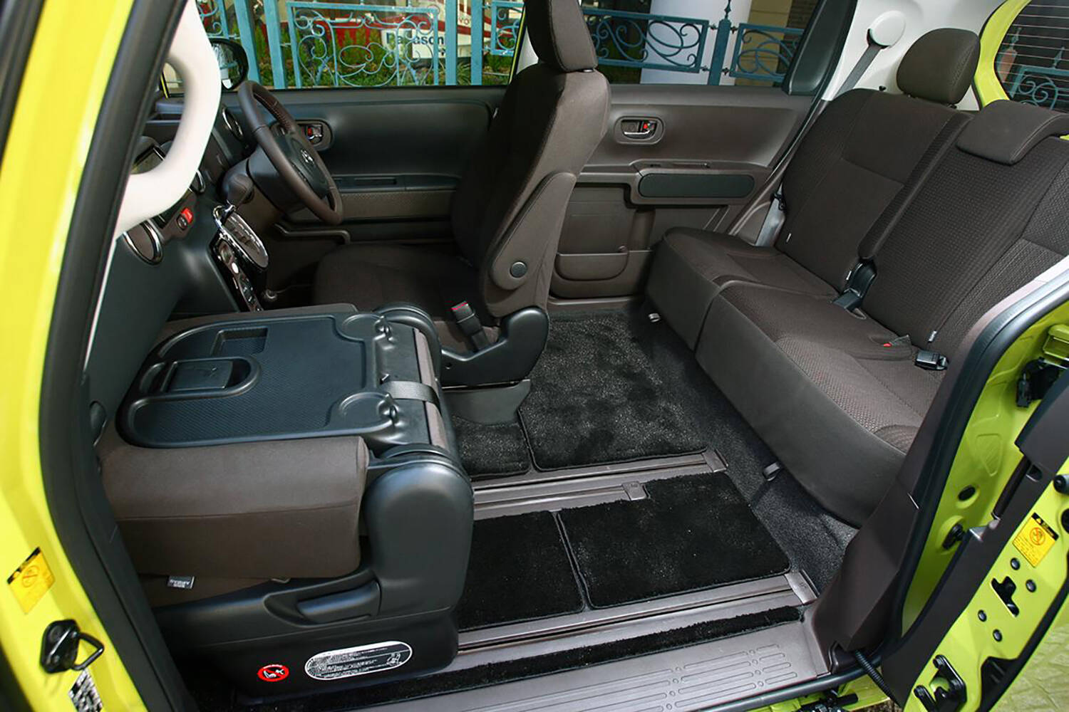 「軽のほうがいい」なんて思った普通車コンパクトも最後は魅力たっぷりに！　【ぶっちゃけ不人気だけど私は推すクルマ　山本晋也編】