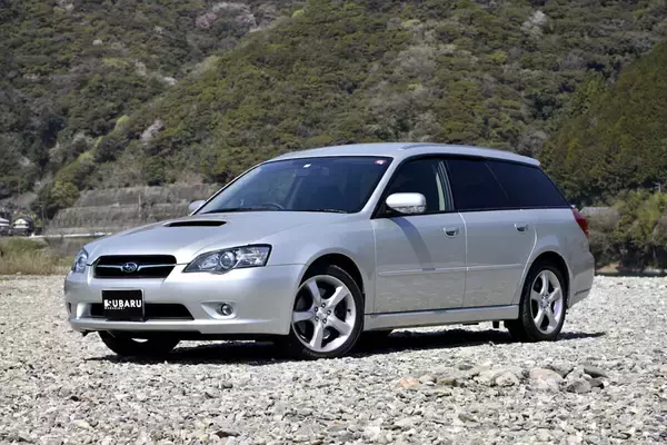 「日本のワゴンといえば永久に「レガシィ」がナンバーワン！　偉大すぎる歴代モデルを一気に振り返ってみた」の画像