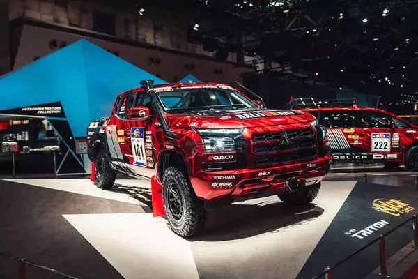 「これが次期デリカD:５か!?　JMSの三菱ブースに現れた「D:X」の正体」の画像