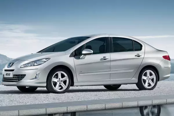 なんと最初は新興国向け!?　世界公開されたクロスオーバーSUV「プジョー408」が衝撃のカッコ良さ！