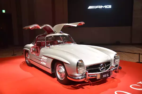 「なんと２＋２シート化！　F1由来の電動ターボチャージャー採用！　新型メルセデスAMG SLが凄すぎる」の画像