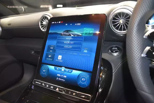 「なんと２＋２シート化！　F1由来の電動ターボチャージャー採用！　新型メルセデスAMG SLが凄すぎる」の画像