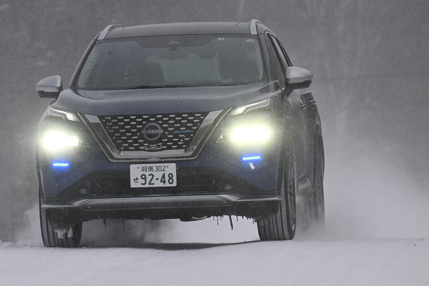 【試乗】雪道で見せつけられた電動車の優位性！　レーシングドライバーが最新日産車を雪上で一気乗り!!