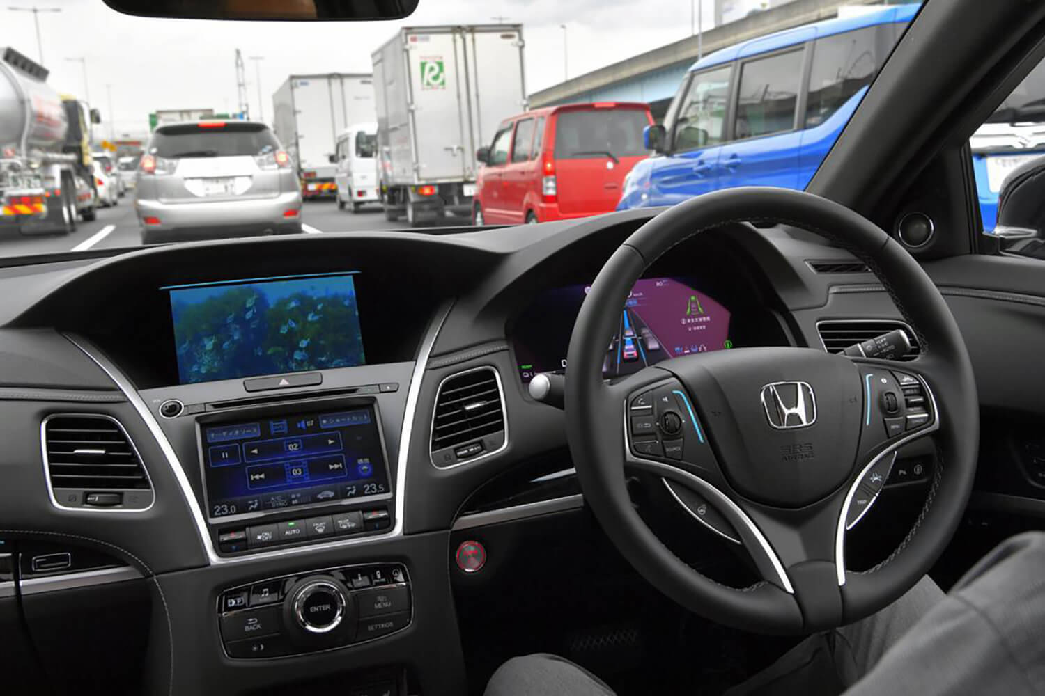 ３年前にレジェンドが実現した自動運転レベル３！　なぜそれ以降１台も登場しない？