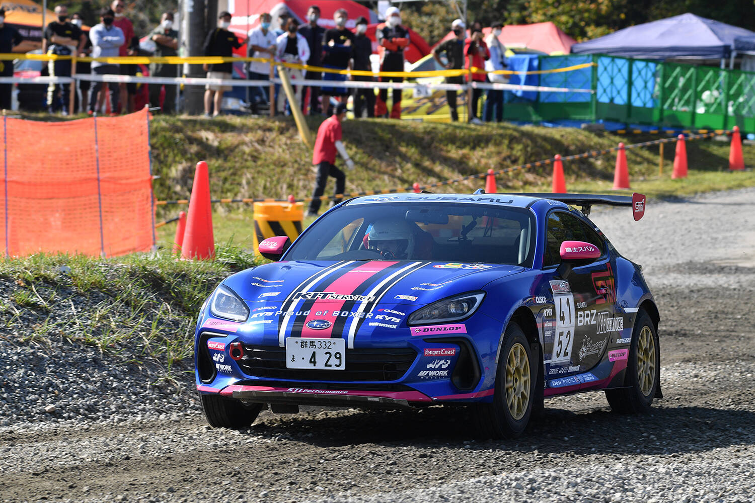 元SKE48の梅本まどか選手が全日本ダートラにドライバーでデビュー！　なぜアイドルはステアリングを握ったのか？