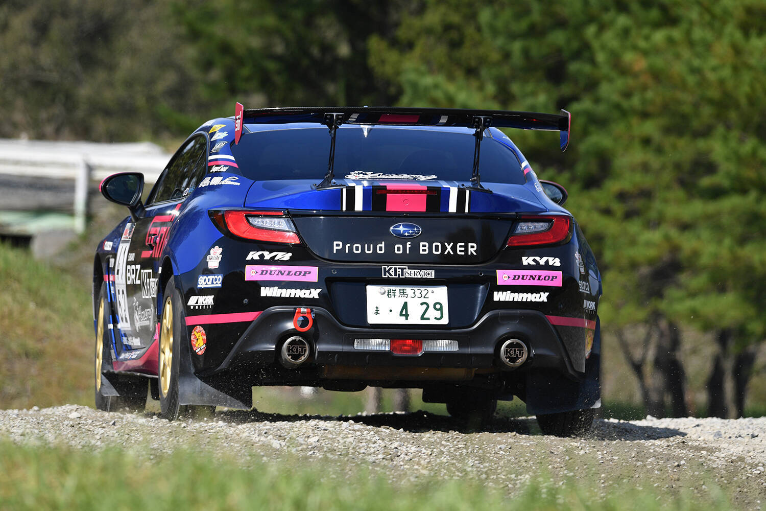 元SKE48の梅本まどか選手が全日本ダートラにドライバーでデビュー！　なぜアイドルはステアリングを握ったのか？