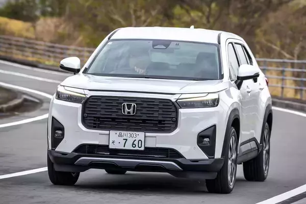 「クルマは停めっぱなしでも「バッテリーが上がる」！　上がる要因の「暗電流」と防ぐ方法とは」の画像