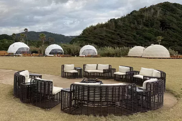 コロナ禍で爆発的に増えたアウトドア人口！　落ち着いてきたいま「車中泊」や「キャンピングカー」の状況はどうなってる？