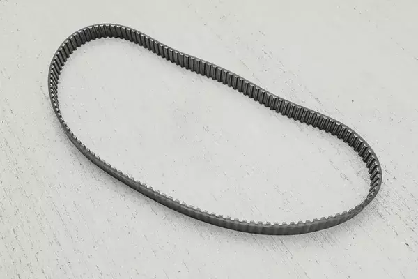 「切れると最悪エンジンが「オシャカ」に！　よく耳にする「タイミングベルト」ってそもそも何？」の画像