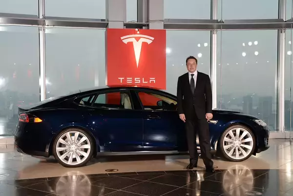 ぶっちゃけ「ほどほどに」EVを売ってる自動車メーカーがなぜトヨタ超え!?　テスラとは何モノなのか改めて考えた