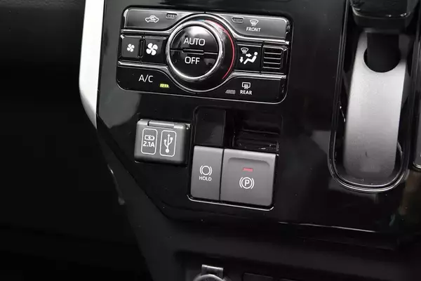 「ユーザーの「目利き」が試される！　「自動ブレーキ」「ACC」などの最新装備は車種によって大きな差」の画像