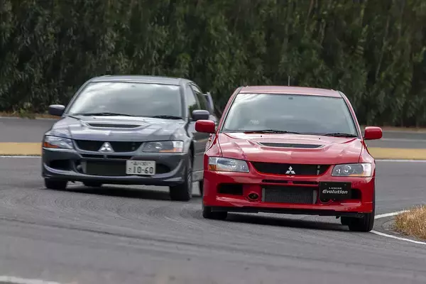 「生半可なウデじゃ楽しめない！　かつて走り屋を狂喜させた歴代コーナリングマシン」の画像