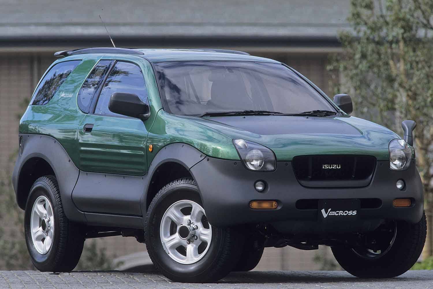 どれもこれもいまや名車扱いされてるのにナゼだ!?　いすゞが乗用車から撤退したワケ