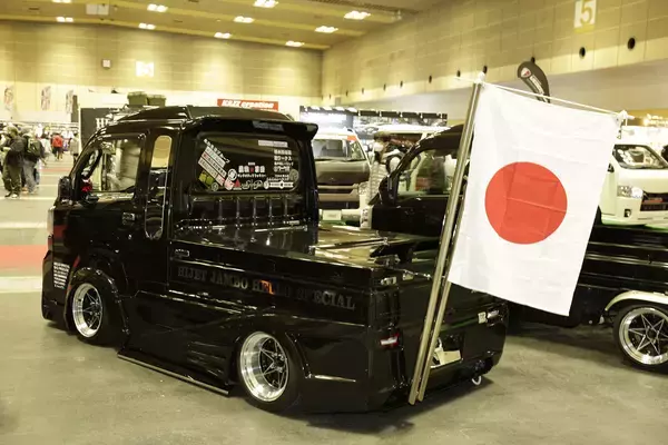 「竹槍を超えた星槍！　もはやパイプオルガン！　オートメッセを彩った衝撃「マフラー」コレクション」の画像