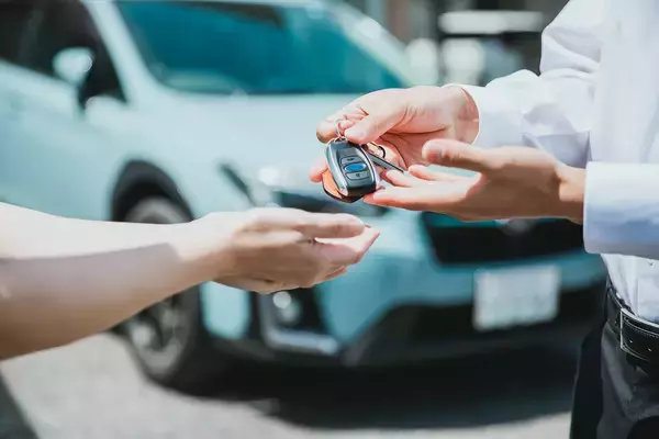 「お金を払ったのに納車されない……なんてウソみたいな事件も起こりうる！　全額支払いを急がされたら要注意」の画像