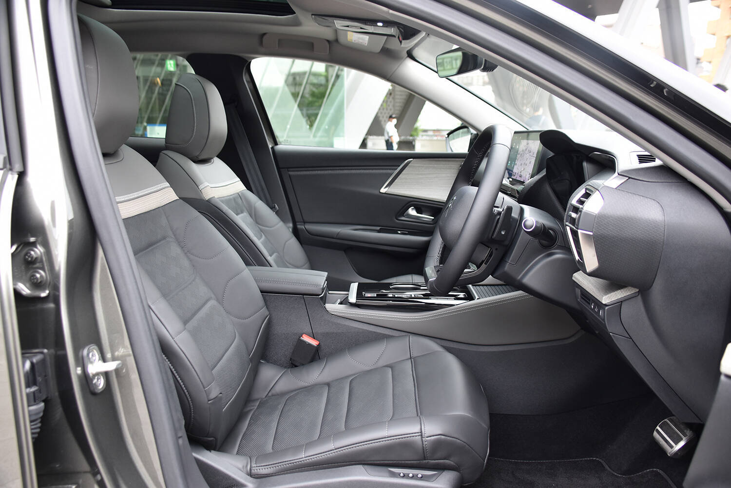 シトロエンの新たなクロスオーバーSUV「C5 X」が登場！　先進装備テンコ盛りでも価格は484万円から