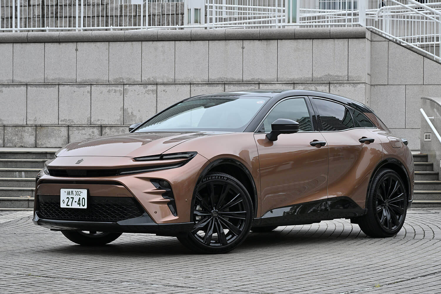 【試乗】同じ「クラウン」でもまったくキャラが違う！　従来のファンを感動させる「セダン」の乗り味と新しさを感じさせる「スポーツ」