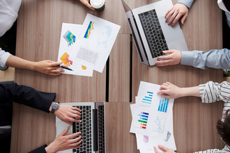 平成生まれが「ヘタクソ棒」にご対面！　いまや絶滅寸前の昭和の装備が「有能」すぎてビックリした