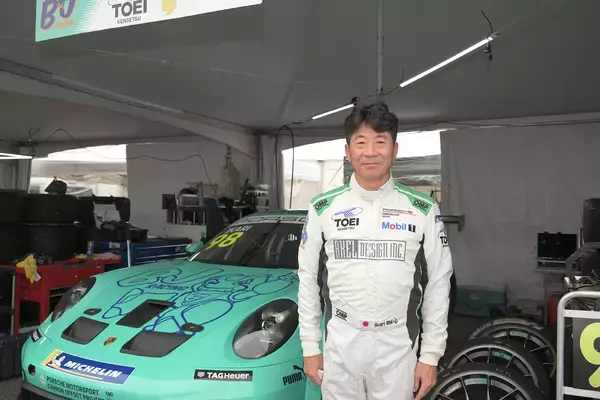 「スーパーGTの前から大盛り上がり！　バカッ速の市販車が競う「ポルシェのワンメイクレース」が最高に熱かった」の画像