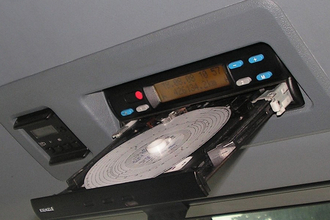 デジタル化で「ドライバーの味方」になる可能性も大！　トラックなどの運行を監視する「デジタルタコグラフ」の使い道