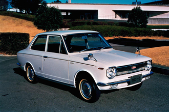 初代カローラに「プラス100ccの余裕」って名キャッチコピーがあったけど……ぶっちゃけ「100cc」程度でどのぐらい変わるのか考えてみた