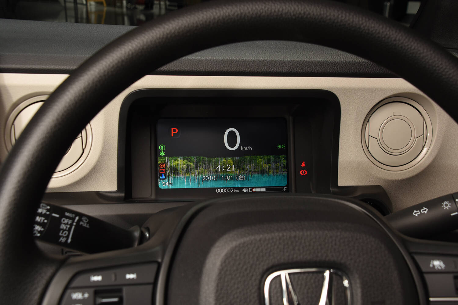 【速報】日本イチ売れてるクルマ「ホンダN-BOX」がフルモデルチェンジ！　見た目はコンサバもインテリアは大胆変更!!