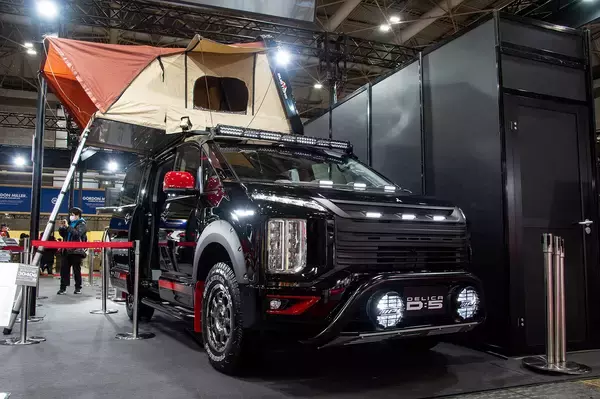 「メーカー自らカスタムを推奨！　かつてマニアの趣味だった「クルマイジり」の敷居が下がっていた」の画像