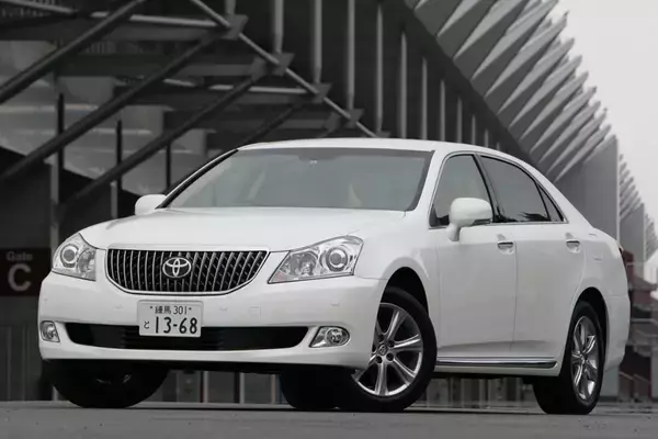 ギネス記録の加速をもつモデルも安いっ！　たった数十万円で300馬力オーバーが手に入る「バカッ速中古車」３台