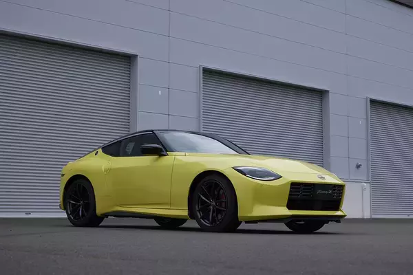 「踏めばバカッ速なのになんだこの優雅さ！　大人の余裕を見せつけられる「ゆったりスポーツ」５台」の画像