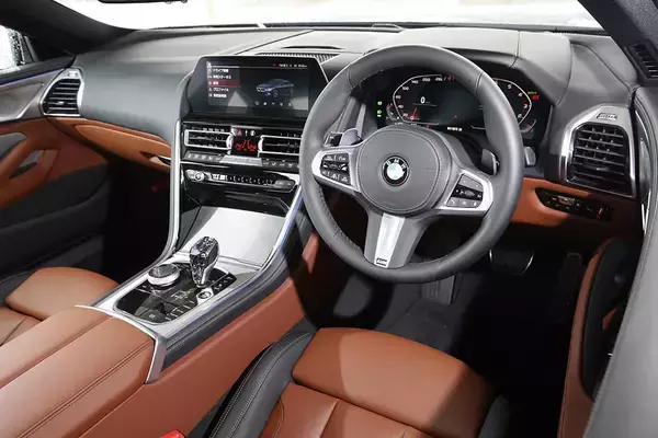 「踏めばバカッ速なのになんだこの優雅さ！　大人の余裕を見せつけられる「ゆったりスポーツ」５台」の画像