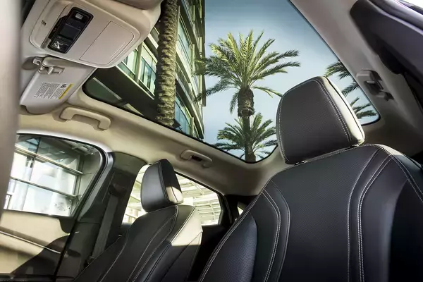 「そりゃないぜフォード！　日本から撤退して６年で「超イケてる」メーカーに変身してた」の画像